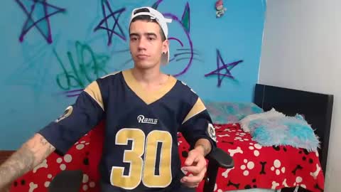 Snapshot of kilyan_ chatting on 12-12-24, 04:04 jahn online show from 12-12-24, 04:04