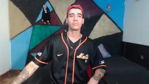Snapshot of kilyan_ chatting on 01-22-25, 03:31 jahn online show from 01-22-25, 03:31