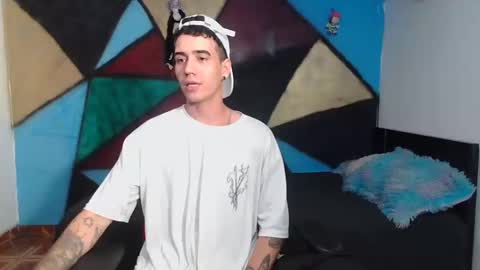 Snapshot of kilyan_ chatting on 01-25-25, 05:07 jahn online show from 01-25-25, 05:07