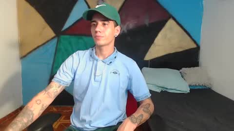 Snapshot of kilyan_ chatting on 02-18-25, 05:31 jahn online show from 02-18-25, 05:31