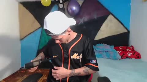 Snapshot of kilyan_ chatting on 02-22-25, 03:45 jahn online show from 02-22-25, 03:45