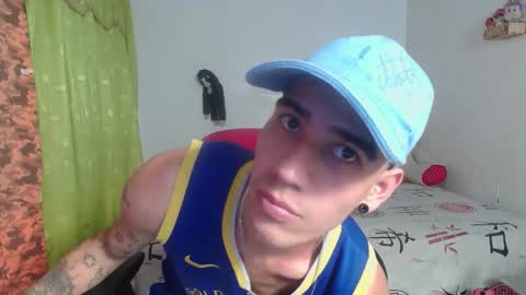 Snapshot of kilyan_ chatting on 10-21-25, 07:31 jahn online show from 10-21-25, 07:31