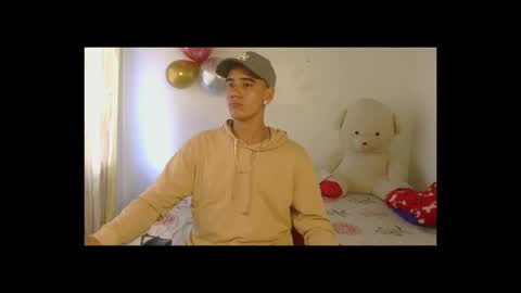 Snapshot of kilyan_ chatting on 10-24-25, 03:30 jahn online show from 10-24-25, 03:30