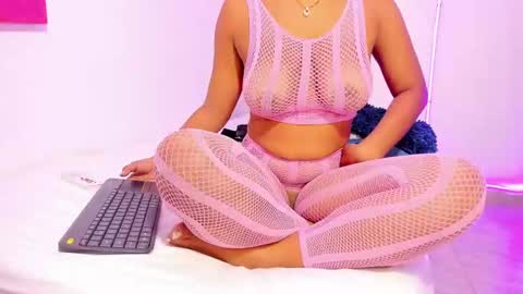 Snapshot of kim_baker1 chatting on 02-05-25, 08:25 kim online show from 02-05-25, 08:25