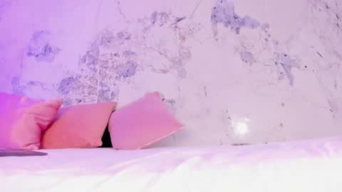 Snapshot of kim_baker1 chatting on 09-24-25, 08:23 kim online show from 09-24-25, 08:23