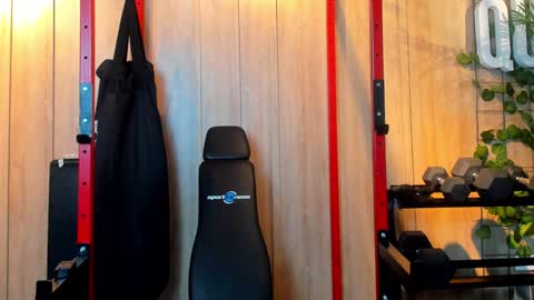 Snapshot of kim_beckett chatting on 12-28-24, 04:09 Kim online show from 12-28-24, 04:09