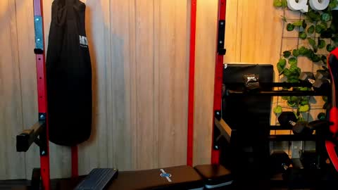 Snapshot of kim_beckett chatting on 01-25-25, 04:24 Kim online show from 01-25-25, 04:24