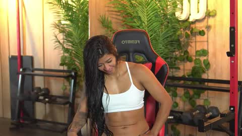 Snapshot of kim_beckett chatting on 10-14-25, 01:12 Kim online show from 10-14-25, 01:12