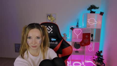 Snapshot of kim_boyd chatting on 12-14-24, 02:31 kim_boyd online show from 12-14-24, 02:31