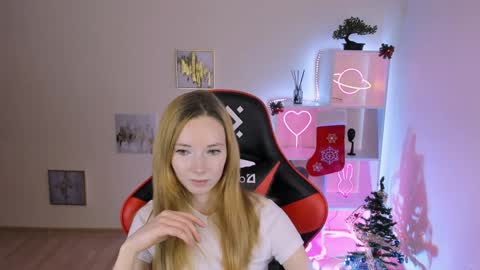 Snapshot of kim_boyd chatting on 12-16-24, 12:06 kim_boyd online show from 12-16-24, 12:06