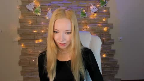 Snapshot of kim_boyd chatting on 12-31-24, 07:42 kim_boyd online show from 12-31-24, 07:42