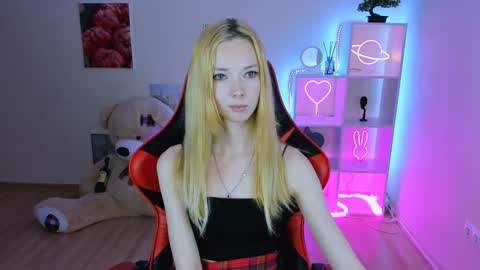 Snapshot of kim_boyd chatting on 01-30-25, 04:45 kim_boyd online show from 01-30-25, 04:45