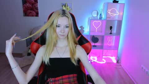 Snapshot of kim_boyd chatting on 01-30-25, 07:48 kim_boyd online show from 01-30-25, 07:48