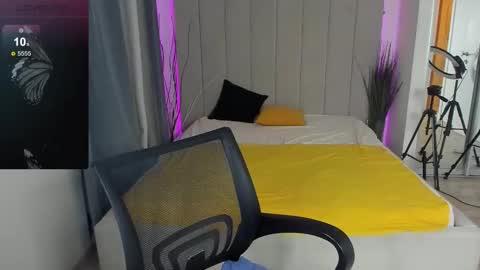 Kim online show from 03-03-25, 09:05