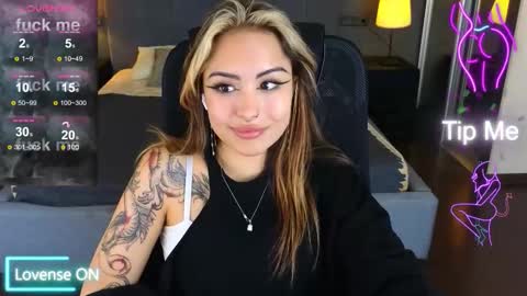 Kim online show from 09-14-25, 06:56