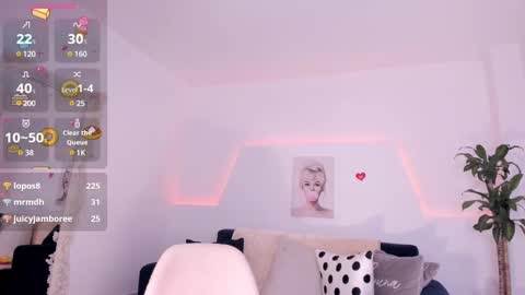 Kim  online show from 03-05-25, 07:49