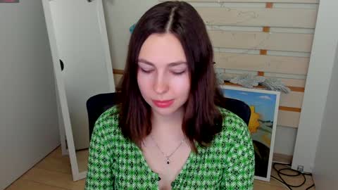 Snapshot of kim_go chatting on 01-12-25, 01:37 Kim online show from 01-12-25, 01:37