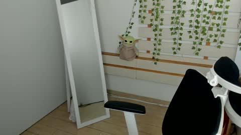 Snapshot of kim_go chatting on 09-22-25, 06:37 Kim online show from 09-22-25, 06:37