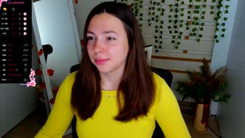 Snapshot of kim_go chatting on 10-12-25, 12:37 Kim online show from 10-12-25, 12:37