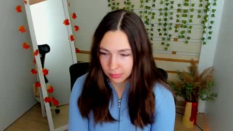 Snapshot of kim_go chatting on 10-13-25, 01:00 Kim online show from 10-13-25, 01:00