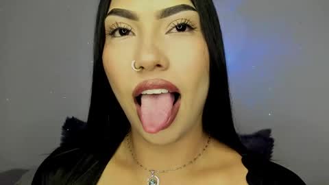 Snapshot of kim_mouth17 chatting on 05-21-26, 05:36 kim_mouth17 online show from 05-21-26, 05:36