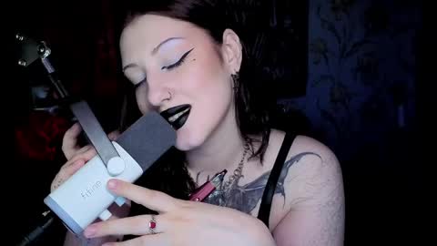 Hi Im Kimberly but u can call me Kim. Turn on ur sound i love to talk and moan online show from 05-12-26, 03:58