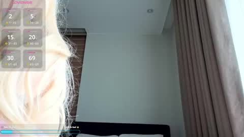 Snapshot of kim_ryu chatting on 11-04-25, 03:27 Kim online show from 11-04-25, 03:27