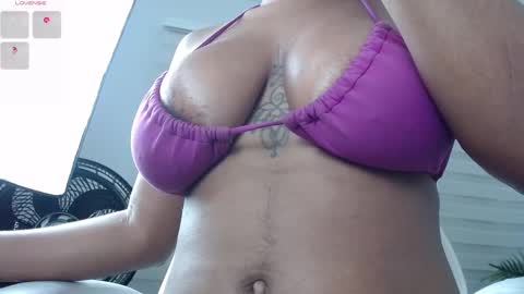 Snapshot of kimara_lion chatting on 01-11-25, 08:43 kimara lion online show from 01-11-25, 08:43
