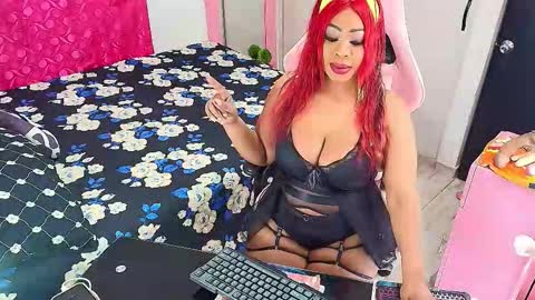 Snapshot of kimberly_bellu chatting on 12-15-25, 12:26 Anita. online show from 12-15-25, 12:26