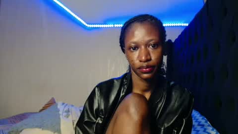 Snapshot of kimberly_chloe chatting on 06-15-26, 07:27 Kimberly online show from 06-15-26, 07:27