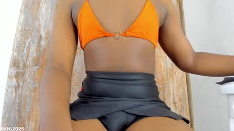 Snapshot of kimberly_house chatting on 01-27-25, 12:33 Kimberly 3 online show from 01-27-25, 12:33