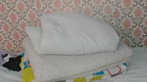 Snapshot of kimberly_perez__ chatting on 06-11-26, 12:32 Kimberly online show from 06-11-26, 12:32