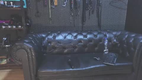  KIMBERLY SWAN  online show from 02-18-25, 06:47