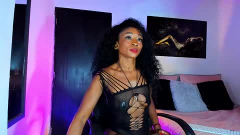 Kimberly Banks online show from 02-20-25, 11:32