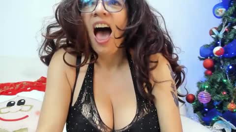 Kimberly online show from 12-21-24, 04:19