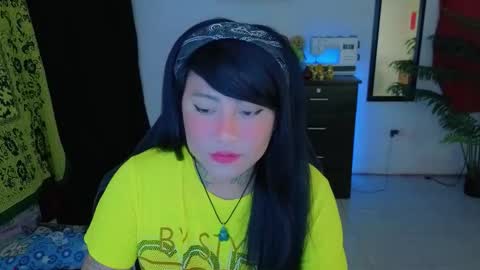 Kimberly Polizzi     online show from 10-13-25, 02:44