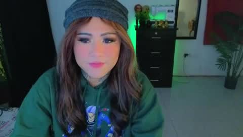 Kimberly Polizzi     online show from 10-25-25, 02:52