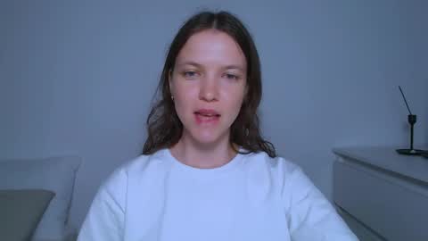 Snapshot of kimberlyhart_ chatting on 05-20-26, 09:04 Kimberly online show from 05-20-26, 09:04