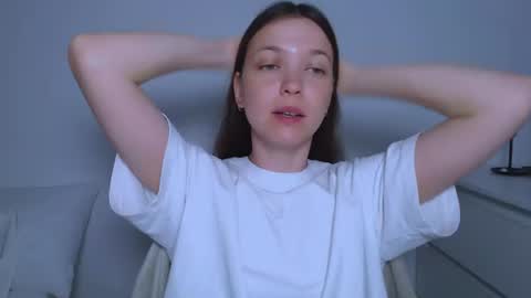 Snapshot of kimberlyhart_ chatting on 06-11-26, 06:00 Kimberly online show from 06-11-26, 06:00