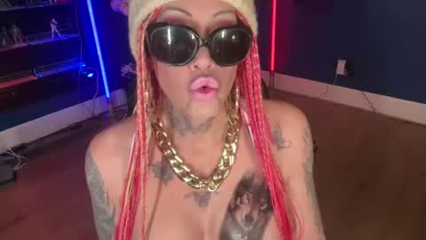 Snapshot of kimberlynnhaven chatting on 01-02-25, 01:30 Kimber Haven online show from 01-02-25, 01:30