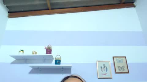 Kim  online show from 01-30-25, 10:19