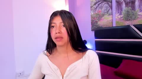 Snapshot of kimberlyvillalobos chatting on 02-10-25, 11:57 Kimberly Villalobos online show from 02-10-25, 11:57