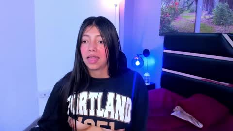 Snapshot of kimberlyvillalobos chatting on 02-13-25, 04:07 Kimberly Villalobos online show from 02-13-25, 04:07