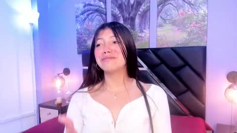 Snapshot of kimberlyvillalobos chatting on 02-20-25, 11:42 Kimberly Villalobos online show from 02-20-25, 11:42