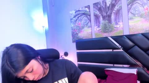 Snapshot of kimberlyvillalobos chatting on 03-06-25, 05:54 Kimberly Villalobos online show from 03-06-25, 05:54