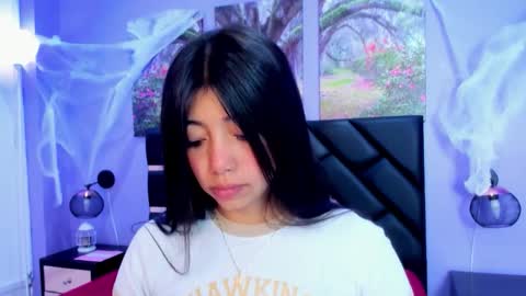 Snapshot of kimberlyvillalobos chatting on 10-17-25, 11:46 Kimberly Villalobos online show from 10-17-25, 11:46