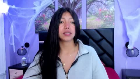 Snapshot of kimberlyvillalobos chatting on 10-30-25, 11:33 Kimberly Villalobos online show from 10-30-25, 11:33