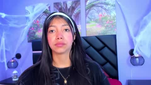 Snapshot of kimberlyvillalobos chatting on 11-07-25, 11:43 Kimberly Villalobos online show from 11-07-25, 11:43