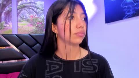 Snapshot of kimberlyvillalobos chatting on 11-14-25, 12:59 Kimberly Villalobos online show from 11-14-25, 12:59