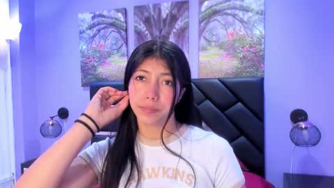 Snapshot of kimberlyvillalobos chatting on 11-18-25, 11:36 Kimberly Villalobos online show from 11-18-25, 11:36